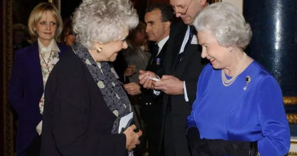 Dame Joan Plowright Dies at 95: Remembering the Acclaimed Actress